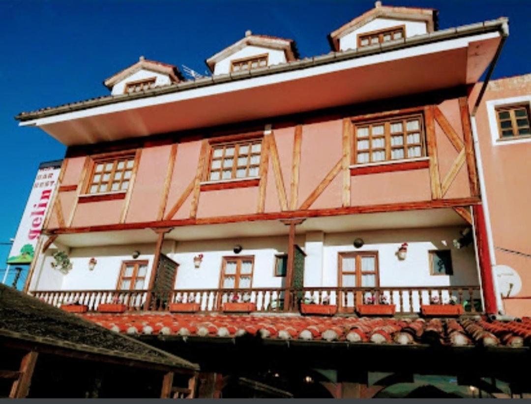 Hosteria Gelin De Gajano Exterior photo